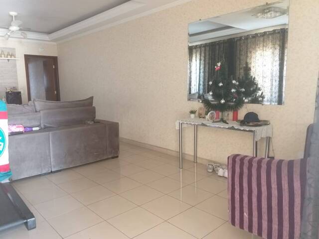 #2176/764 - Sobrado para Venda em Osasco - SP