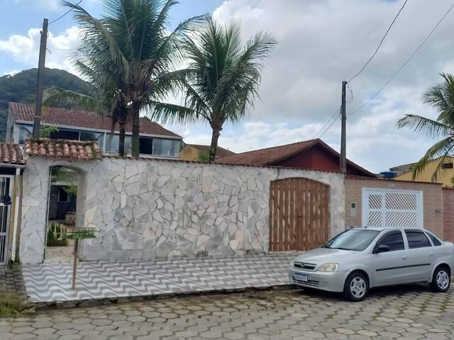 #2172/765 - Sobrado para Venda em Mongaguá - SP