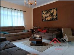 Casa para Venda em Bofete - 2